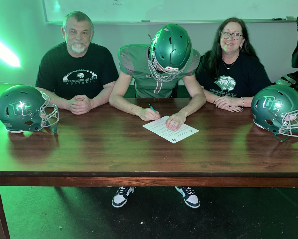 Happy 18th Birthday <a href="/Jackson06790342/">Jackson Marsh</a>.  We are proud of you and love you very much son.