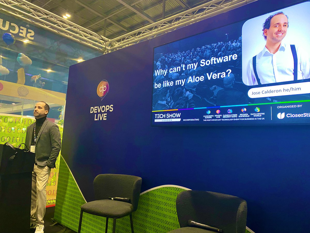 cleyrauc's tweet photo. Now is the turn of @chechecalderon 🤩

Talking about software quality and analogies with the aloe Vera 🌱 #DevOpsLive https://t.co/qnDZX7vt6H