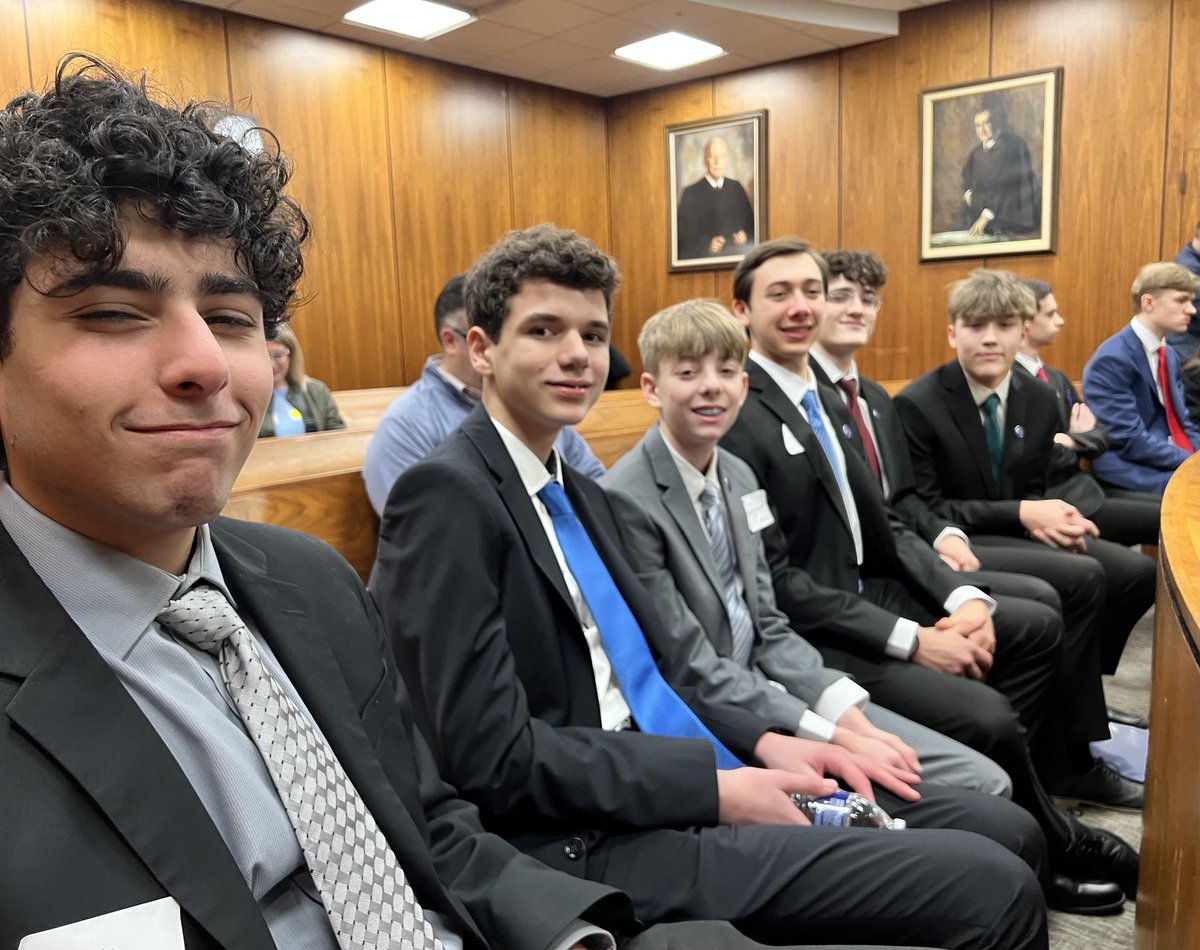 Special thanks to David Femminineo, '90, Ben Aloia, '91, Keith Jablonski, '92, and Andy Hubbs, all members of the Pilot Bar Association, for coaching our Mock Trial team this past weekend! Senior Jacob Hubbs said this was one of the best experiences he's had at DLS. #PilotPride