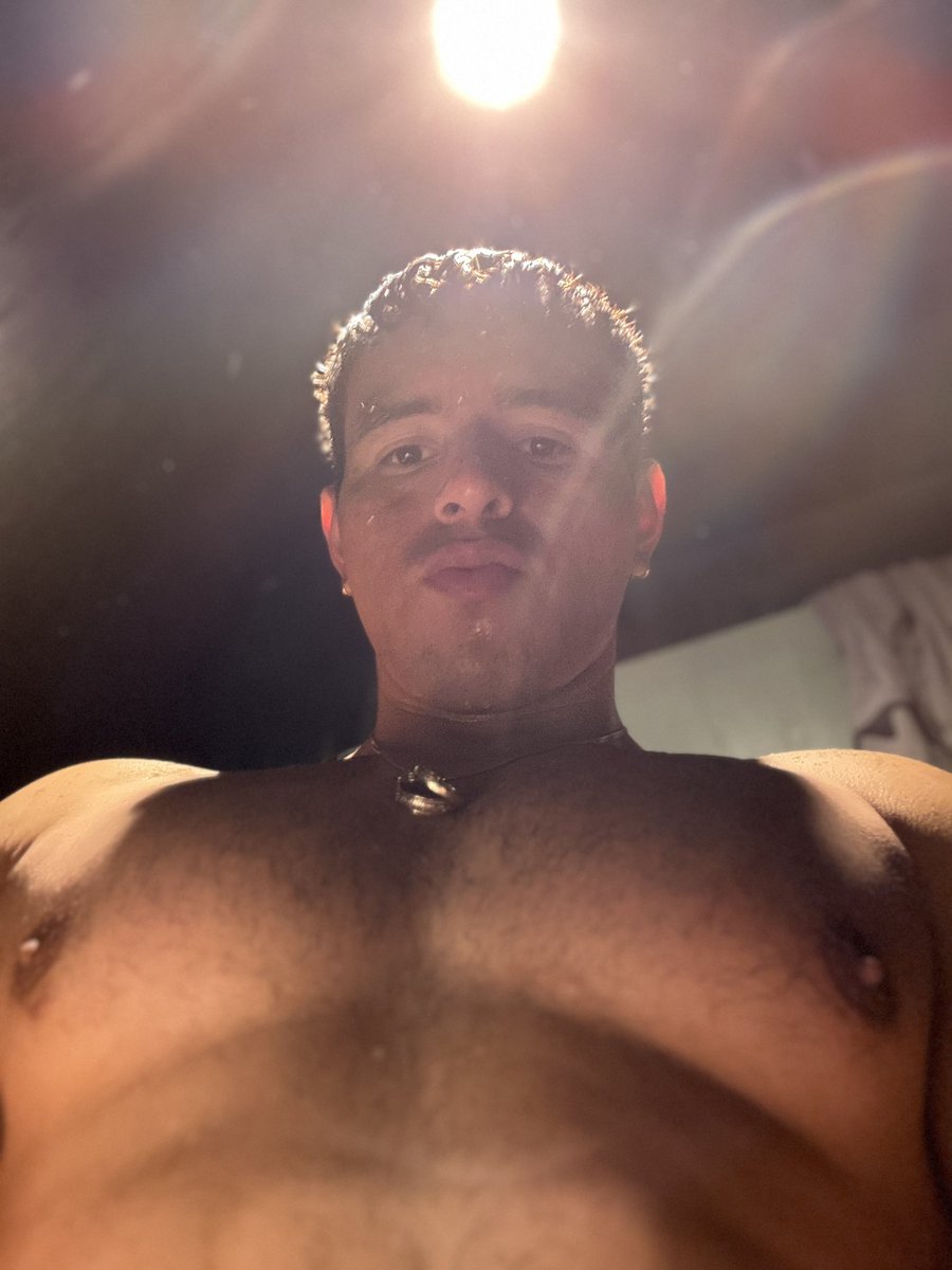 StuartGonzale's tweet photo. Titis update 😜 https://t.co/XAg7w5pcEc