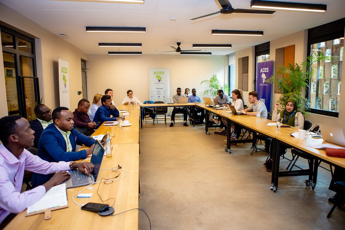 Dr Kilelu Catherine from <a href="/ACTSNET/">ACTS</a> emphasizes the role of trying it before you buy.

➡️'Try it before you buy' is crucial in assessing the viability of working with a significant number of farmers to tackle challenges and solve domestic market problems for post-harvest losses"