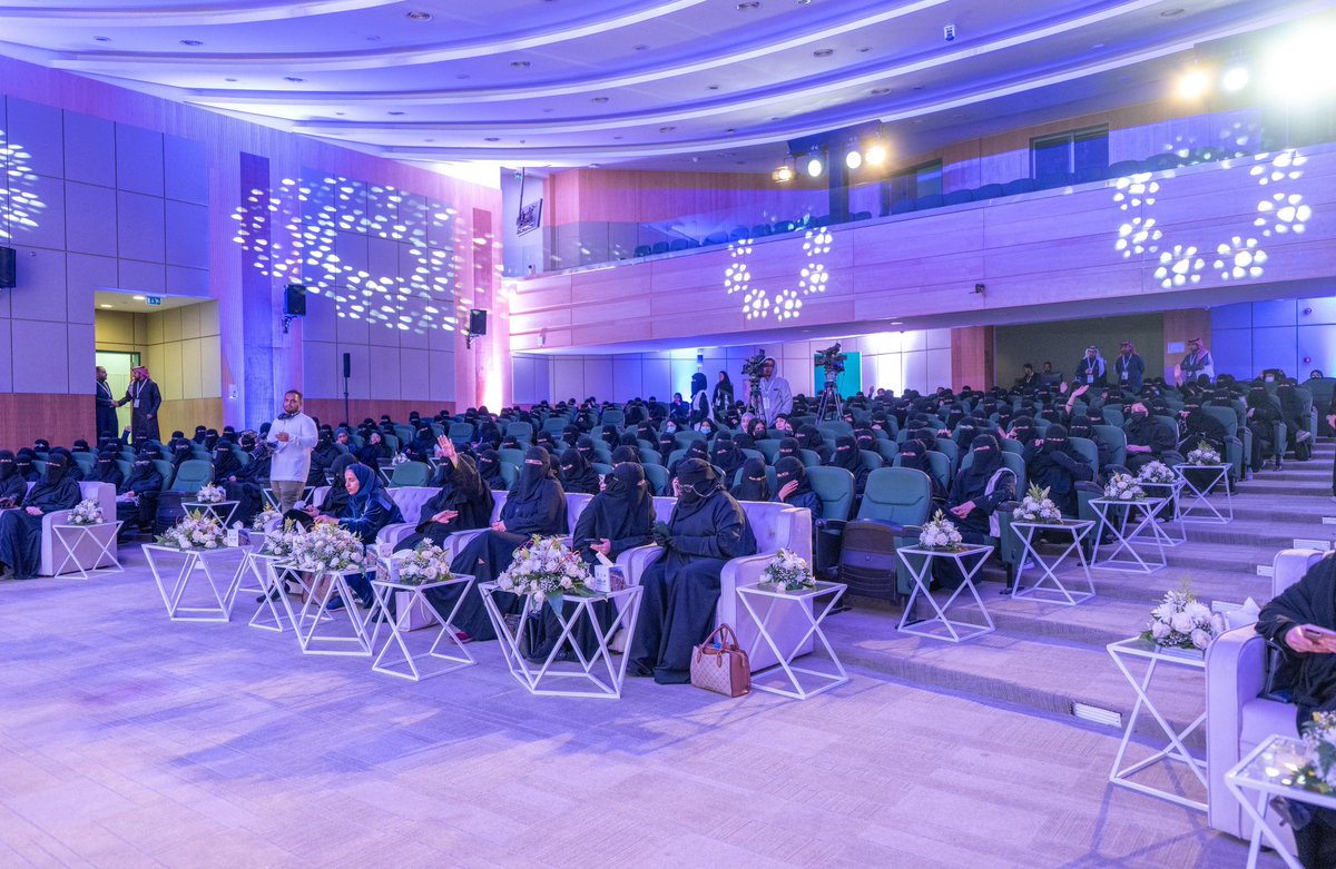صندوق تنمية الموارد البشرية tweet media
