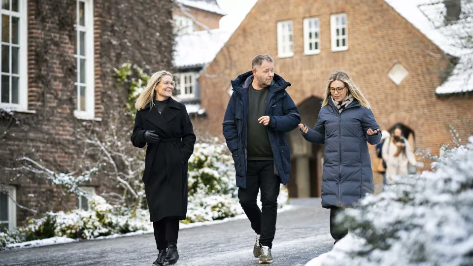 Vem ska stötta chefen? Chefer lider allt oftare av psykisk ohälsa vilket i sin tur även påverkar organisationernas välmående. tinyurl.com/mpvyywhz #psykiskohälsa #chef