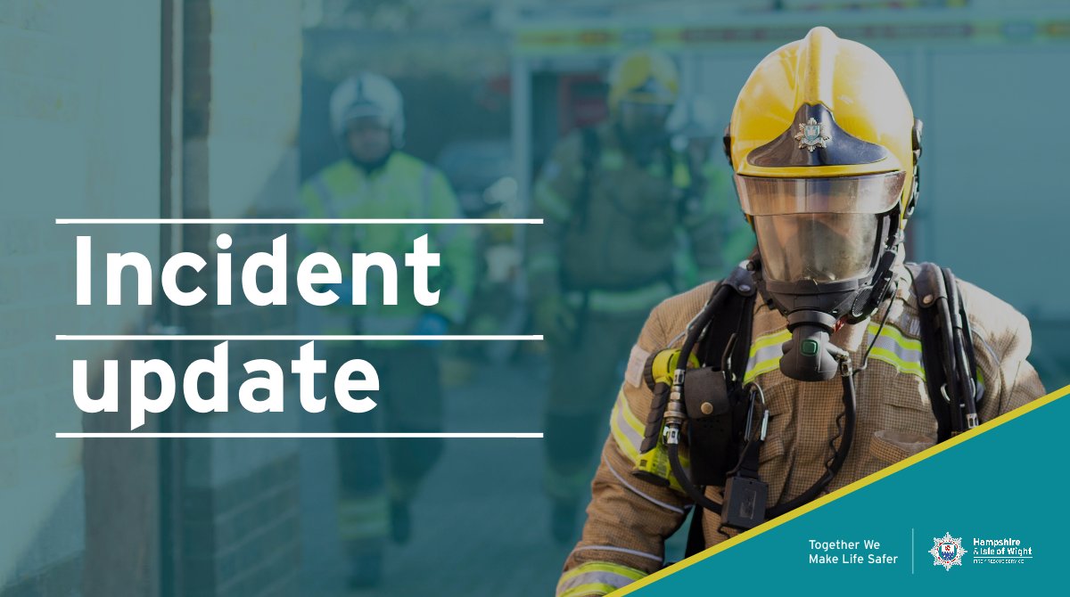 HantsIOW_fire's tweet photo. Crews are tackling a fire affecting industrial units near St Mary's football stadium. 

People in the area are advised to keep windows and doors closed 

Some roads local to the incident are closed and people are advised to avoid the area to allow movements of emergency vehicles. https://t.co/YTLq5acSux