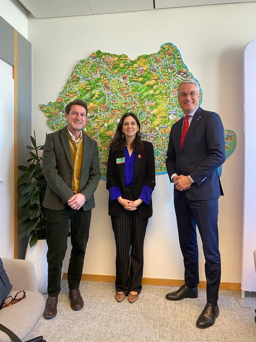 Great discussion w/@dragos_pislaru & @Nwinderrossi to discuss boosting social investment in the EU starting w/children, ahead of the 12th March Economic + Financial Affairs Council meeting under @EU2024BE A sure path to support child rights & generate social + economic dividends