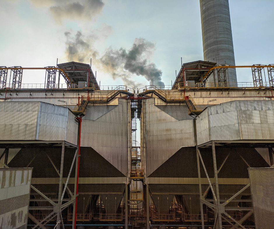 systems_matrix's tweet image. ⚡🏭 Keeping industrial air clean is a must. Find out how electrostatic precipitators make a difference in our blog. tinyurl.com/23hqnhoq #IndustrialAirQuality #MatrixTech
