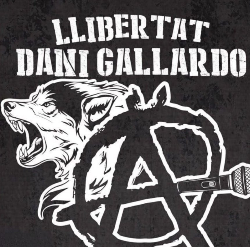 🔴COMUNICAT🔴
⚠️El nostre company #DaniGallardo ja es troba en CERCA, CAPTURA I INGRÉS A PRESÓ.
#DaniGallardoLlibertat

✊🏼Solidaritat i suport màxim!
🙌🏼Compartiu aquest post 
🪙Fes una aportació 
💰CAIXA DE RESISTÈNCIA 
👉🏼Ref. Dani Gallardo
ES04 2100 0152 5802 0058 0825