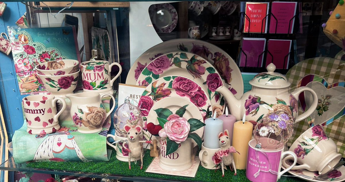 Buy your mother the perfect gift this Mother’s Day! Order now in time for Sunday 💝🌷 #MothersDay