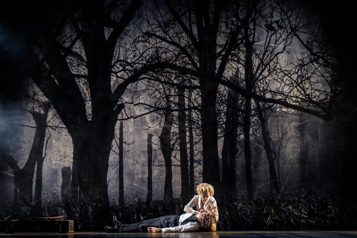 <a href="/Bonnie_clydeLDN/">Bonnie & Clyde</a> has won awards both sides of the Atlantic &amp; it’s easy to see why. It’s thoroughly entertaining, with a story which makes us think &amp; a soundtrack to die for. On <a href="/WolvesGrand/">Wolverhampton Grand</a> until 9 March. Tickets: grandtheatre.co.uk Full press review facebook.com/CultureBab