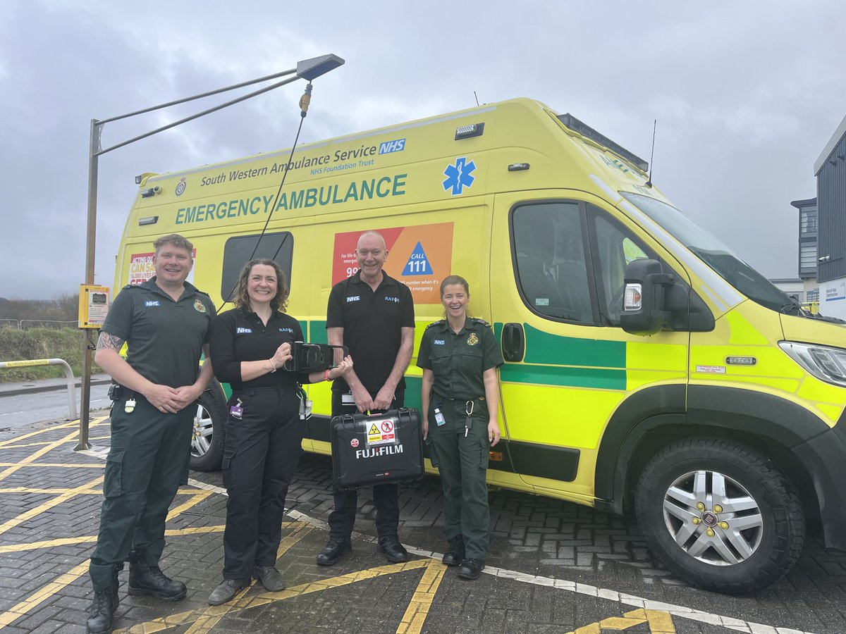 Fantastic to meet the radiography team delivering services across ⁦@ciosicb⁩ in the community from a car to support ⁦@swasFT⁩ and patients, avoiding unnecessary trips to hospital just for an X-ray. ⁦@RCHTCE⁩ ⁦@susanbracefield⁩ ⁦@RCHTWeCare⁩