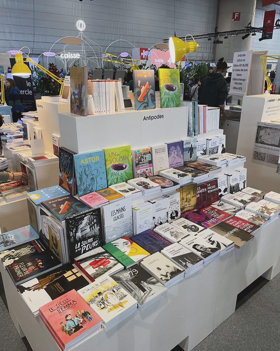 Le Salon du livre de Genève, c’est parti! Vous nous trouverez sur le stand A152 du Social en lecture jusque dimanche!
#salondulivredegeneve2024 #socialenlecture #editionsantipodes <a href="/followers/">はうはう</a>