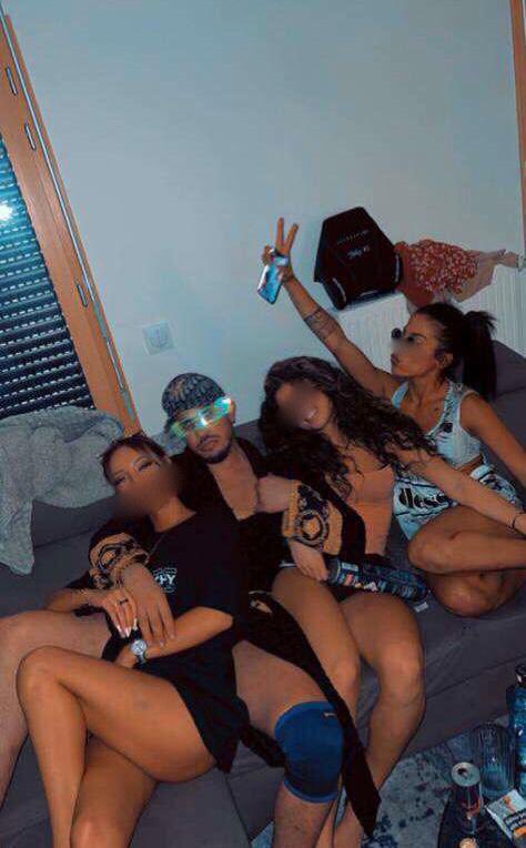 Yako_RS's tweet photo. Bien ou quoi la famille? Numero uno de retour pour tout baiser. Je commence à stream pour le fun très bien bientôt. En attendant vous pouvez voir le Helux on the flux sur mon insta Rs_Yako pillier du Helux #1 ( w/ @zaharimad 😂)! https://t.co/ss65CktiAR