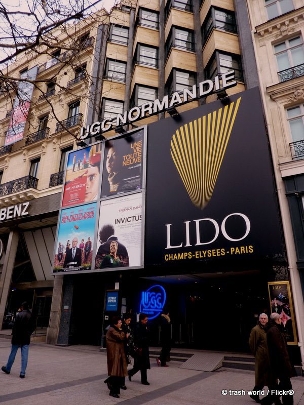 MehdiOmais's tweet image. L’UGC NORMANDIE va fermer ses portes en juin. Une grande tristesse m’assaille car ce lieu, fort de sa majestueuse salle prestige, a été pour moi un vecteur d’émotions et d’éveil à ma cinéphilie. Je ne peux imaginer marcher sur les Champs-Élysées sans contempler sa devanture. Tant…