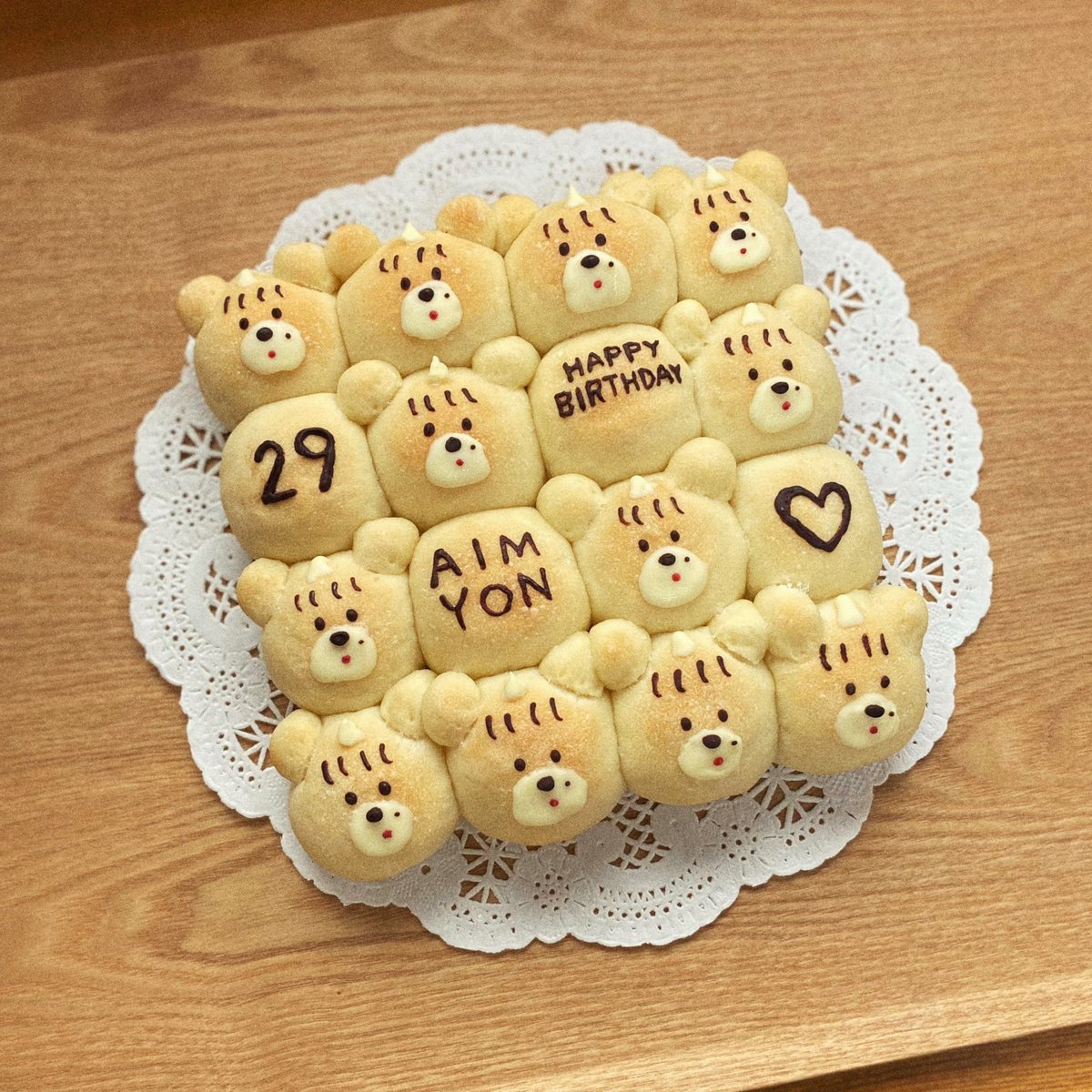 ai_aim36's tweet photo. @aimyonGtter あいみょんお誕生日おめでとう💐
生まれてきてくれてありがとう！！
インスタにいいねとコメント嬉しすぎる！！！
あいみょん本当にありがとう😭愛してます🤍
これからもAIMでいさせてください☁️ https://t.co/iWPBhGzDkM