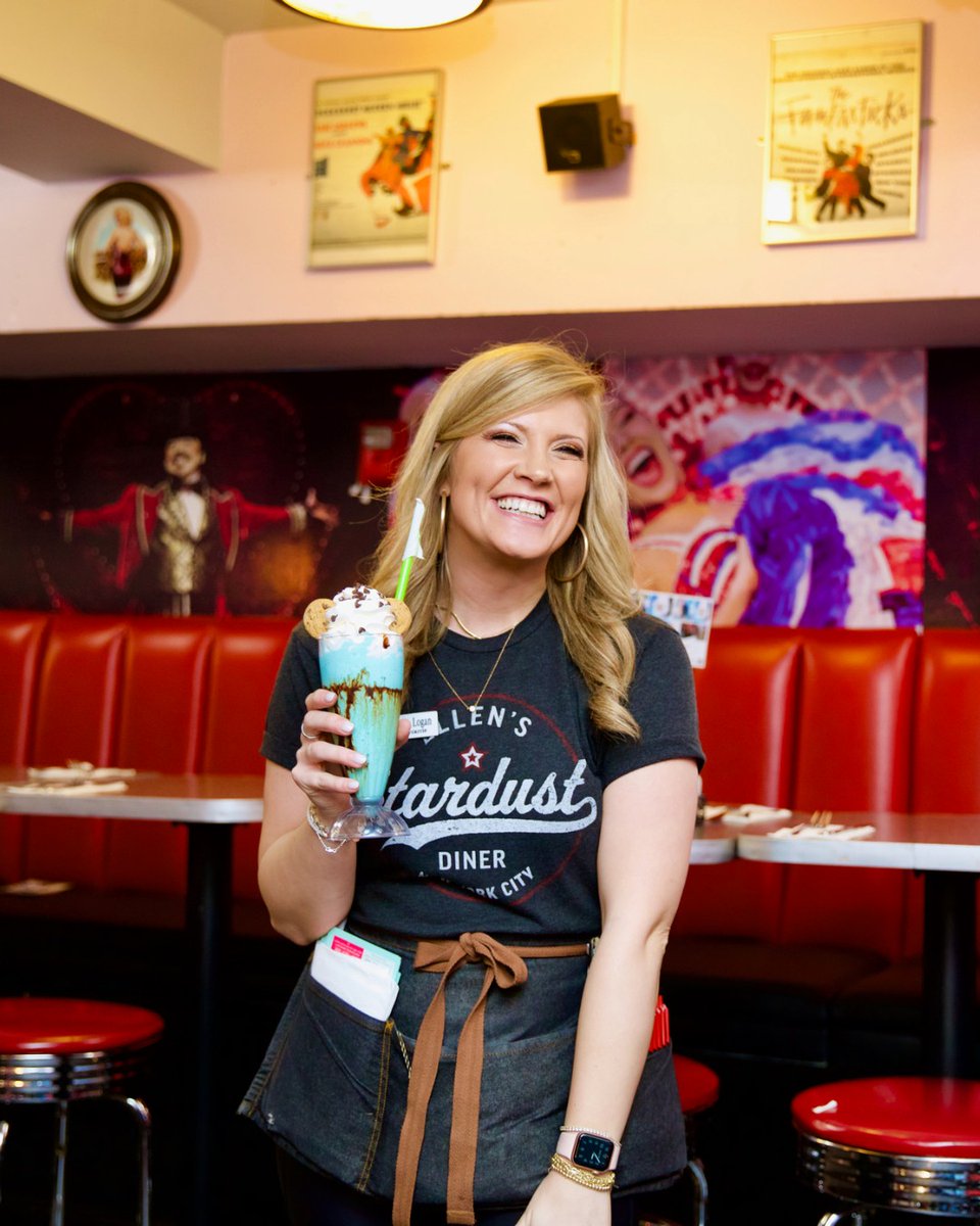 Meet the real MVPs of Ellen's Stardust Diner – our incredible STARDUSTERS! Serving smiles with every dish 😃