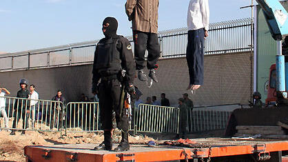 JoopSoesan's tweet photo. Waar zijn de sit-ins in treinstations @ashatenbroeke ? O, wacht het zijn geen Joden.
Mensenrechtengroeperingen zeggen dat het aantal executies in Iran in 2023 met 43% is gestegen, waarbij ze het mullah-regime ervan beschuldigen de doodstraf te gebruiken om angst bij zijn burgers te zaaien https://t.co/ntpwgz78Sm