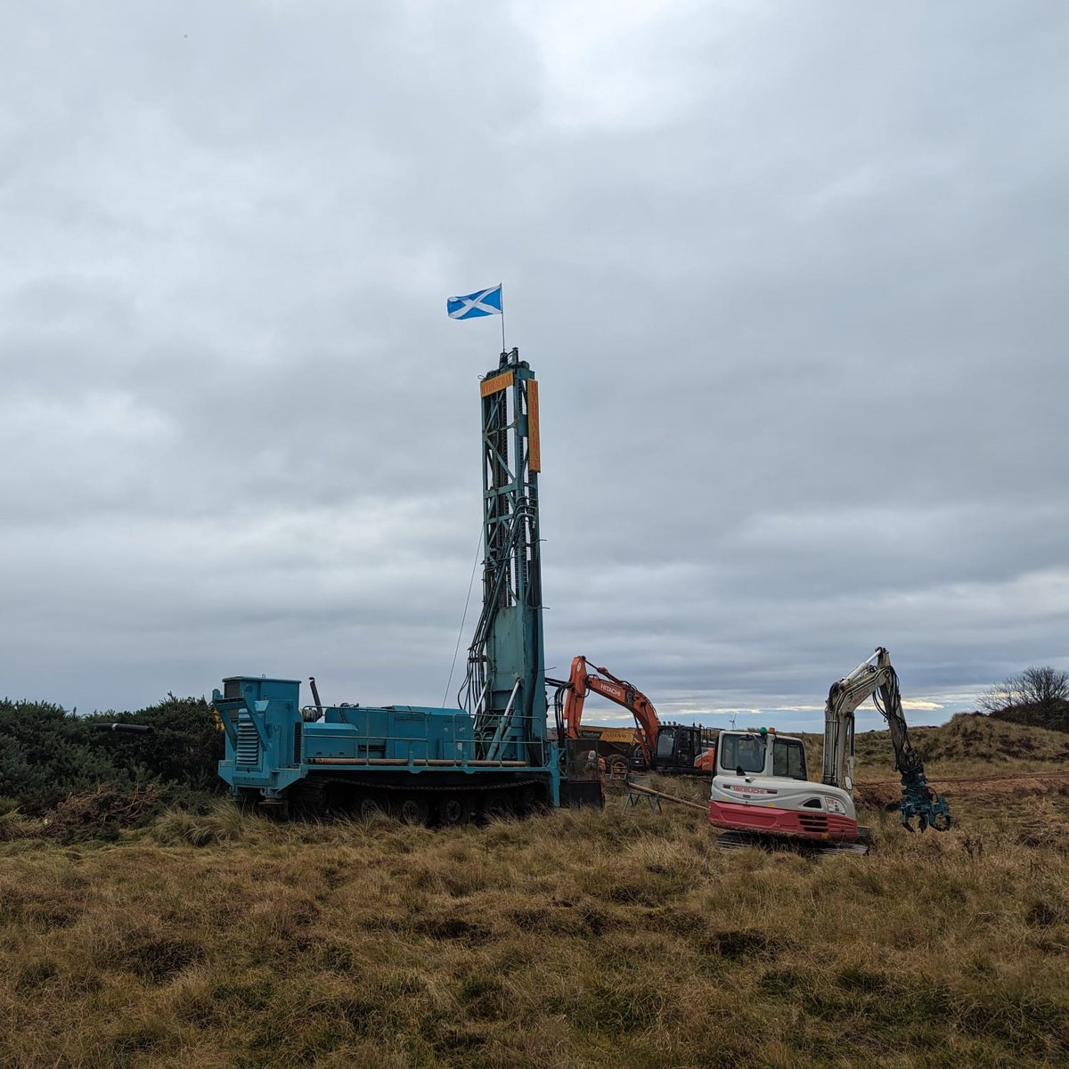 Hydracrat tweet media