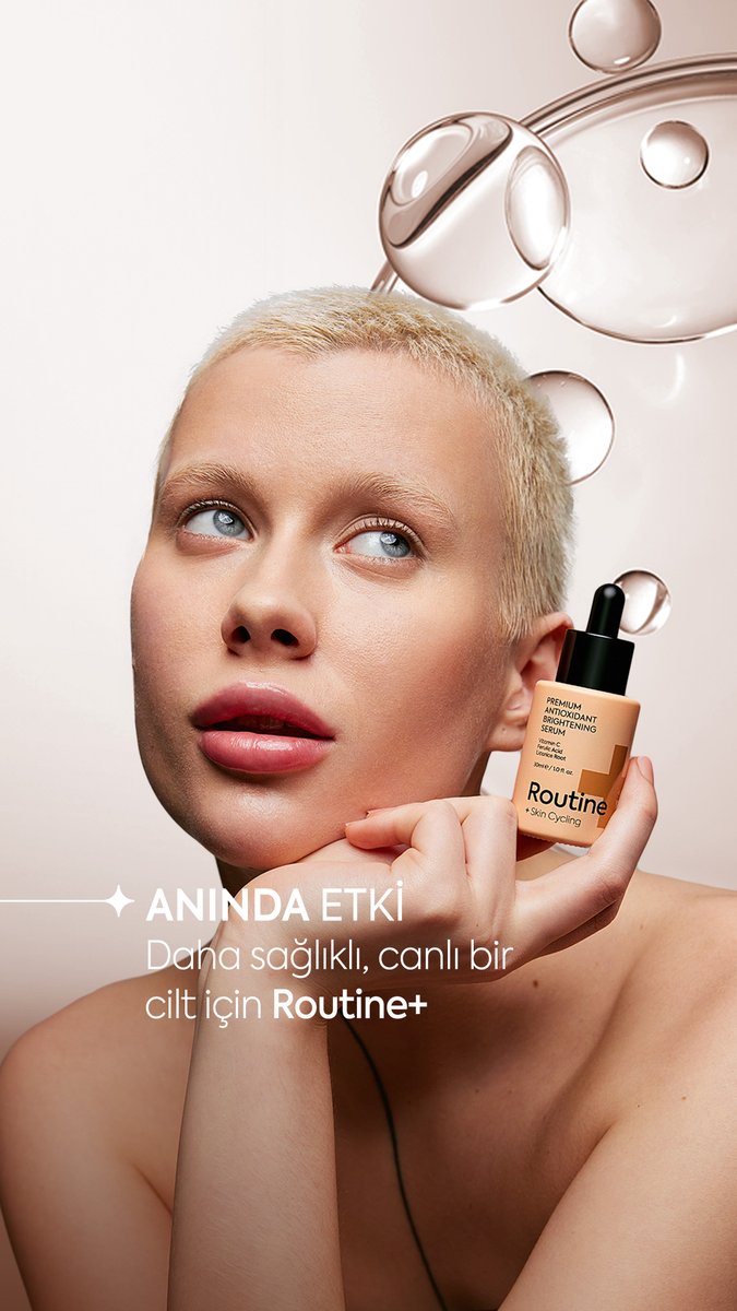 RoutinePlus's tweet image. Routine+ C Vitamini Ton Eşitleyici Aydınlatıcı Serum, cilt bakım rutininizin parlak bir yıldızı olmaya aday! 🌟 Cildinizin doğal ışıltısını ortaya çıkarmak ve ton eşitsizlikleriyle savaşmak için ihtiyacınız olan her şey bu şişede. İşte neden bu serumu kullanmalısınız:
✨ Ton…