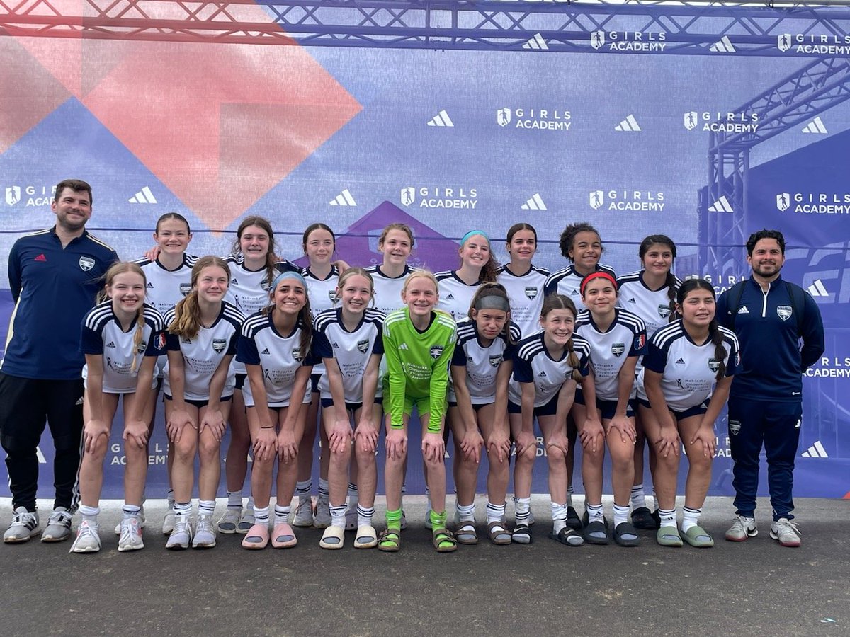 RachelOFlynn1's tweet photo. Such a fun experience at the @GAcademyLeague #GAWest  event in California! Our @SNFC10G  girls played strong with 2 wins &amp; 1 tie against other top teams in the nation. Made for great games to watch! Way to go ladies &amp; proud of you Michaela!! ⚽️👏 https://t.co/VyPPq4qGJT