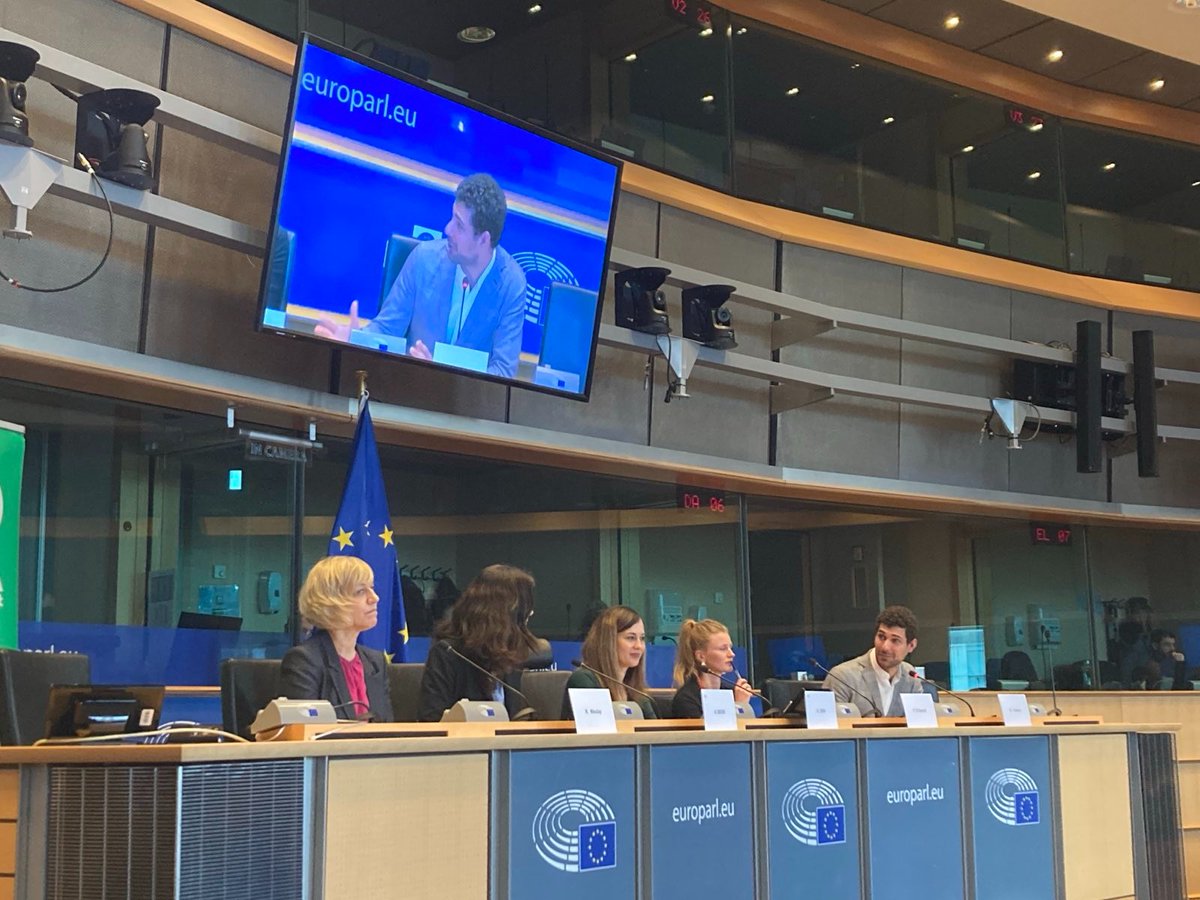 At the #ProtectingThe2024Elections event in the European Parliament @MarcFaddoul explains why opening up social media platforms to third-parties -- so that they could offer independent, trusted content curation services -- really is the best solution to #FixOurFeeds