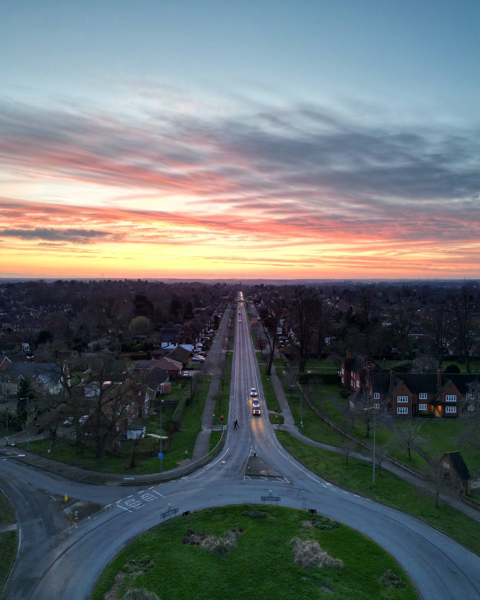 A beautiful Valley Road sunset 🌅 📸 by willlarsn