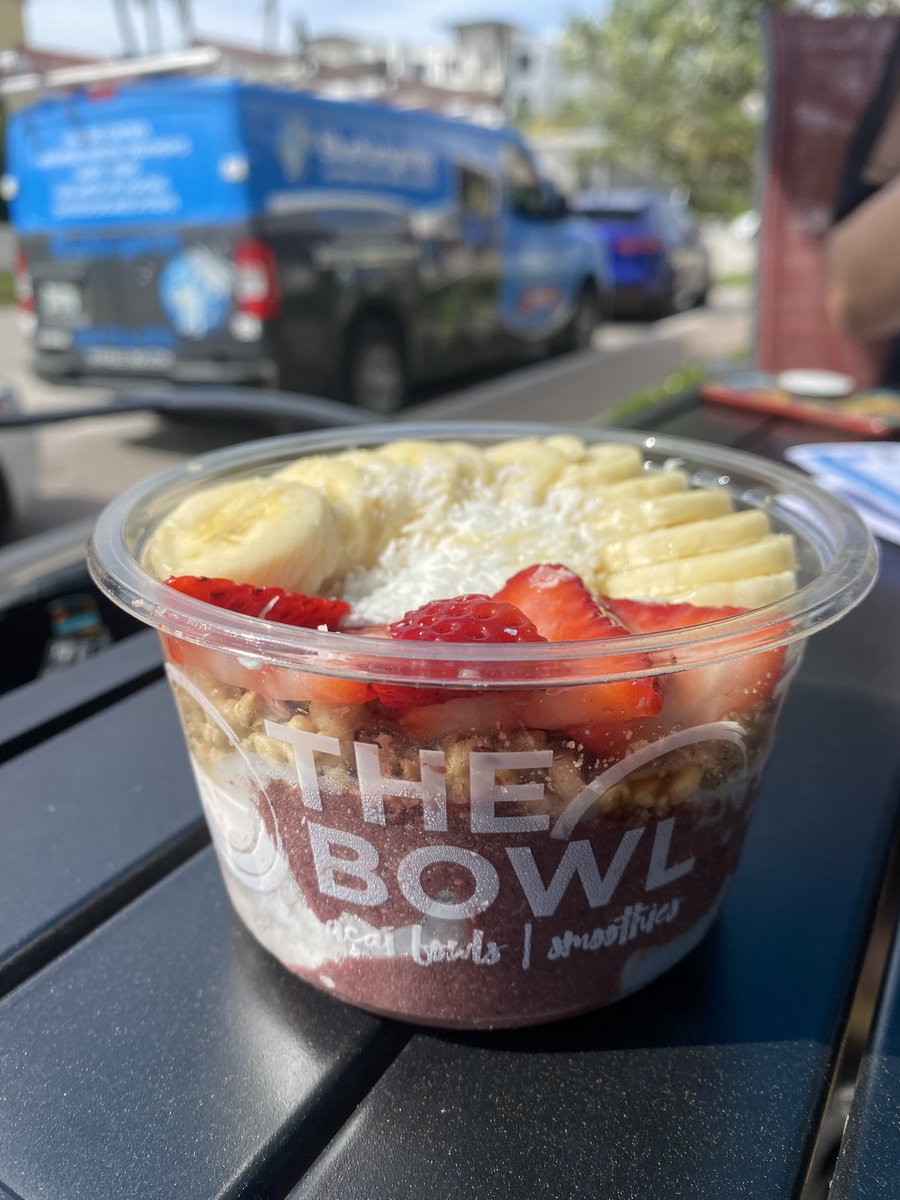 Acai bowls- yay or nay? 🍓🍌🥥