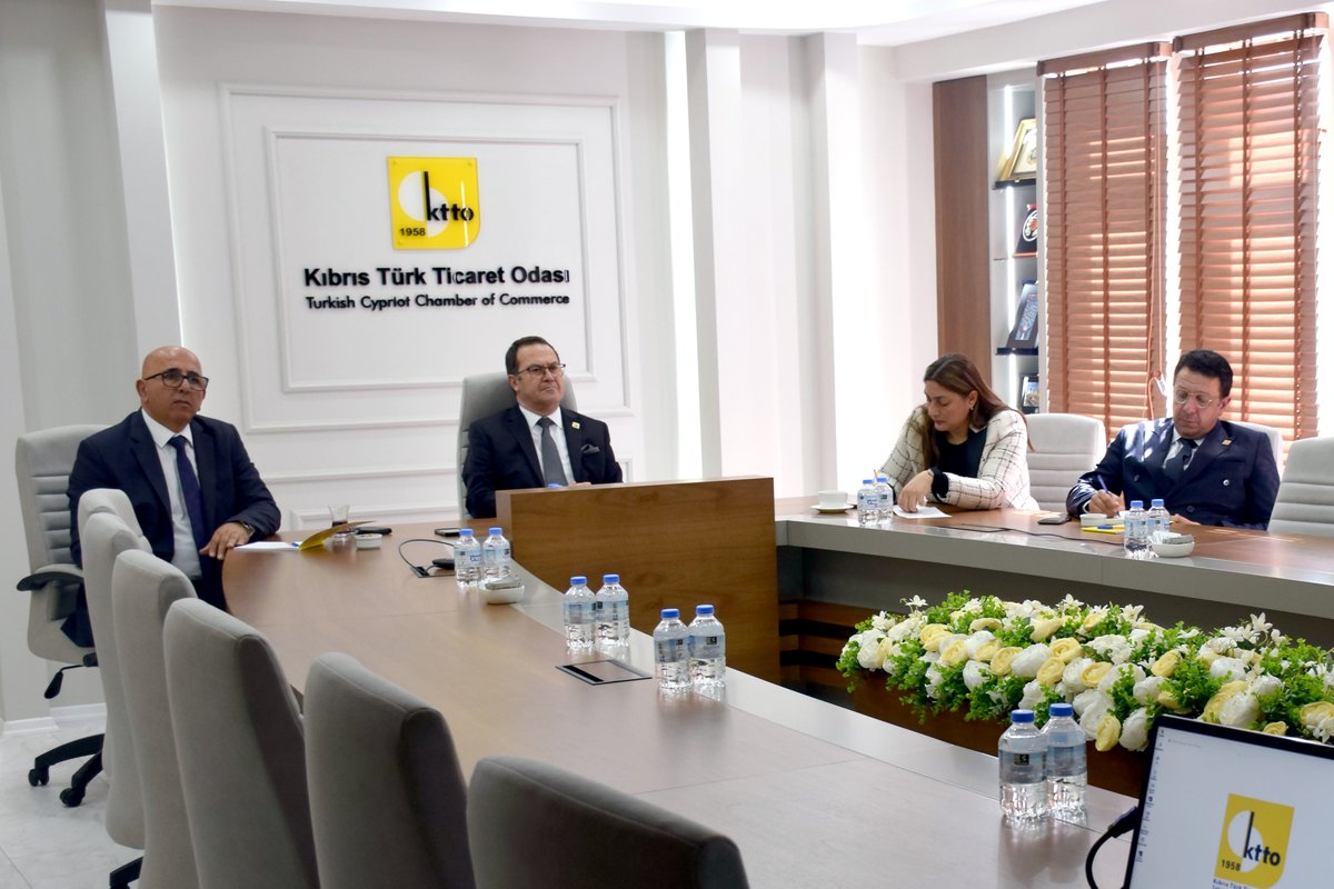 KTTO_TCCC's tweet photo. Kıbrıs Türk Ticaret Odası Başkanı Turgay Deniz ve heyeti çevirim içi olarak gerçekleştirilen Türk Ticaret ve Sanayi Odaları Birliği Olağanüstü Genel Kurul toplantısına katıldı.
#ktto #ktto_tccc https://t.co/vQOKQI6iDx