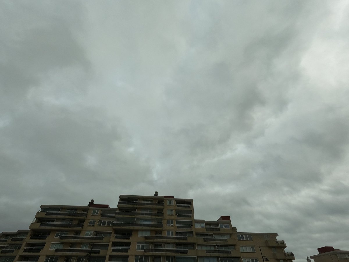 JefKPhotography's tweet image. A clouded sky and buildings.

#clouded #cloudedsky #cloudedskies #clouds #sky #skies #photography #photo #photos #photograph #photographs