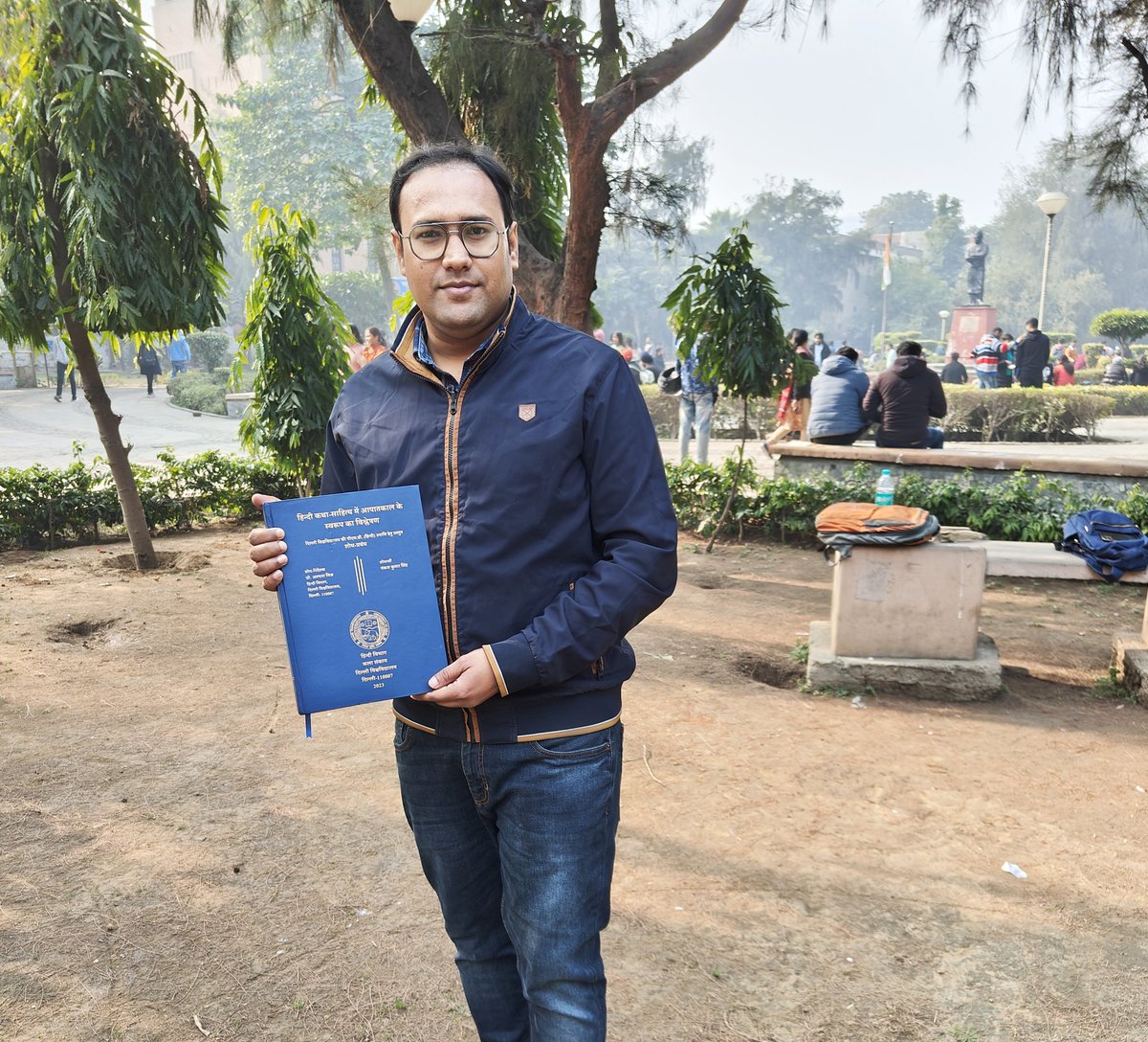 imPankaj1singh's tweet image. पूरा हुआ शोध, पूरा हुआ संकल्प। 

&apos;आपातकाल&apos; को केंद्र में रखकर मैंने अपना शोध कार्य पूरा किया। 

@UnivofDelhi @spsinghdu @ABVPDelhi @RSSorg @BJP4India @narendramodi @myogiadityanath @rajnathsingh @dpradhanbjp @_poonamtandon @AlokKumarLIVE @anantvijay @ProfVinayddugu