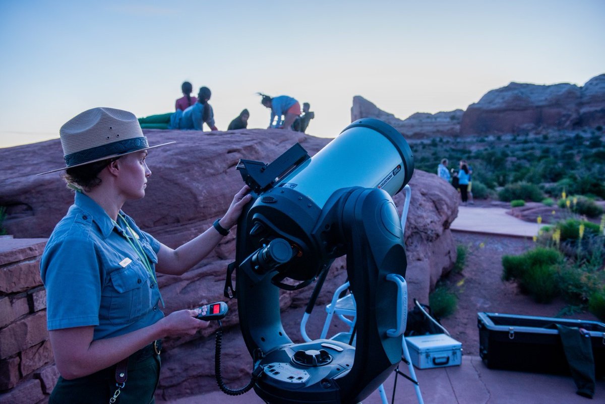 Do you enjoy stargazing and exploring the night sky?🔭 What if we told you that you could do all those things June 7-9th at the 3rd Annual Southeast Utah AstroFest! Follow the link for details! ow.ly/l8OP50QKt3z