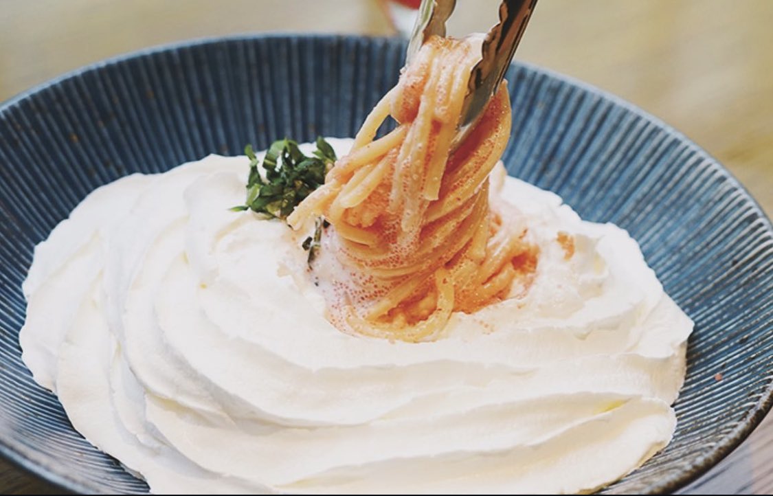 cheers_princess's tweet photo. ふわっふわのクリームに包まれたたらこパスタ…っ！🥰✨

新食感、みたことないビジュアルに
オーダー殺到🤍

大人気ふわふわクリームのたらこパスタ
千葉に来たらぜひ食べて〜っっ🍝✨ https://t.co/WoWU3JEIy7