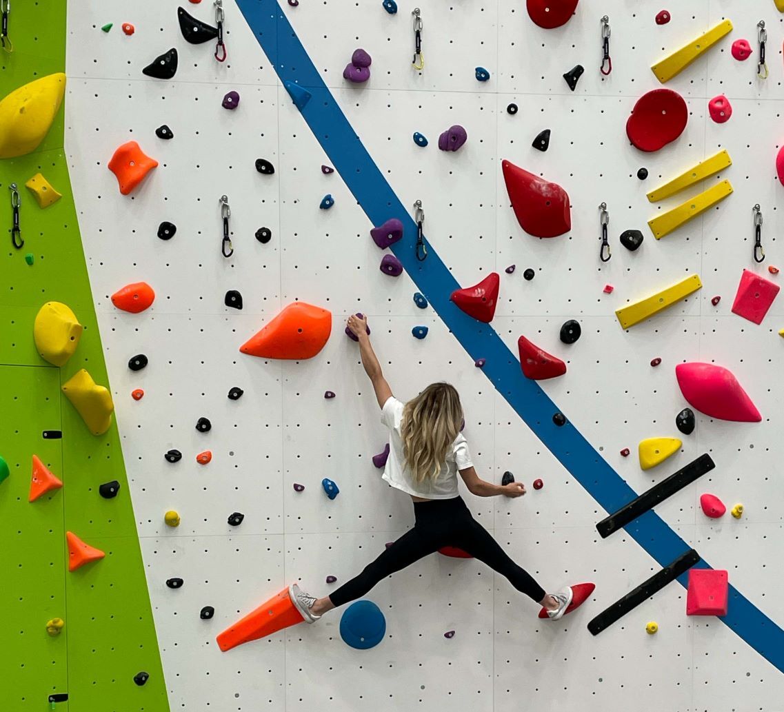 Claim a 10% discount off clip'n'climb sessions at @SummitUpClimb 🧗 Our Pass members can try out one of the 35 exciting challenges at Oldham's own purpose built climbing centre and get money off their booking. Find out how ourpass.co.uk/exclusive/summ…