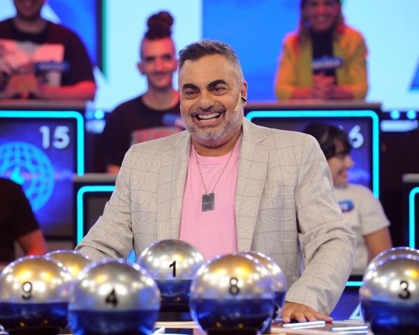 forofms's tweet photo. #Rating El segundo programa de #1De2 promedió 4 puntos (bajó 3 décimas con respecto a su debut). https://t.co/1k0k5BVbBL