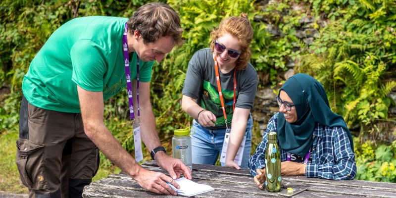 Are you an undergraduate seeking a career in ecology? Have you faced barriers getting into this field? We have TWO exciting opportunities open for applications👇