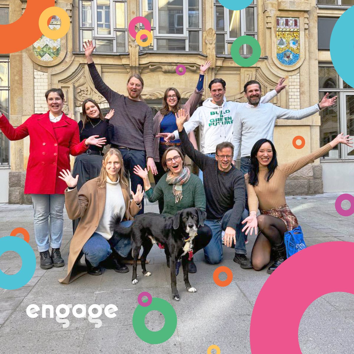 Alle #ENGAGE Hände hatten viel zu tun beim vorletzten Partner:innenreffen. In Berlin stimmten wir die nächsten Meilensteine ab. Mit nur noch sechs Monaten Projektlaufzeit ist es Zeit, unsere Ziele zu fokussieren. Unser Projekt-Herzstück bleibt der #Energiewende-O-Mat. 🌈