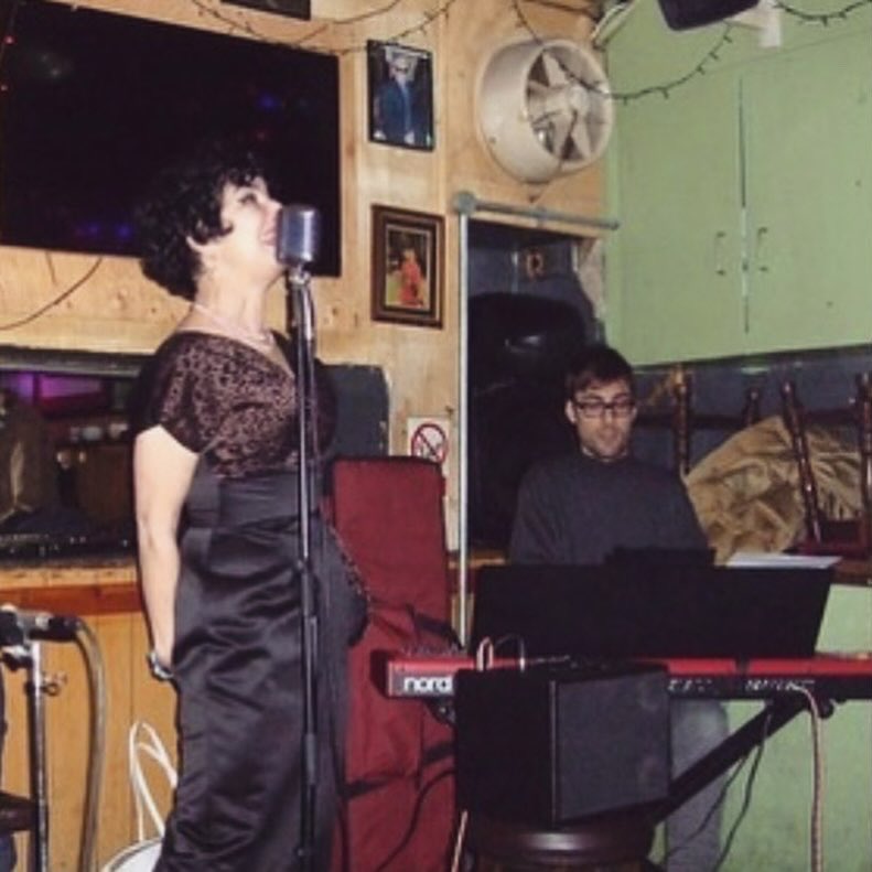 FlorenceJoelle's tweet photo. Back at Trisha’s, this Friday 8th for more of this! 3 sets from 8 to 11. Bring ID 💋
57 Greek Street, Soho..
Thanks to @anasteeliie for the photo
Dress by @vivienofholloway
.
#fridaynight #soho #trishas #florencejoelle #singer #jazz #musicianlife #greekstreet https://t.co/LOHD9VlRrb