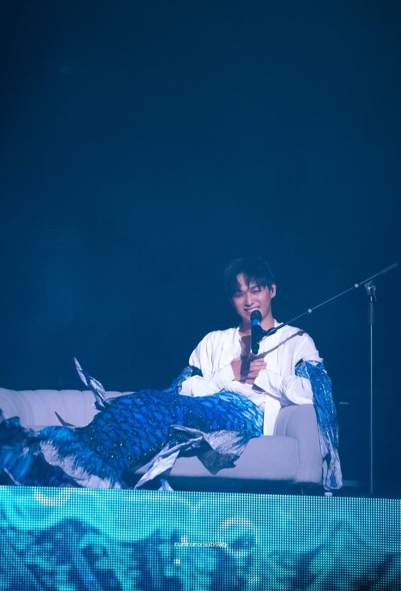 #멜로디의_푸른바다_현식_생일
우주와 바다를 좋아하는 현식🪐🌊
생일 넘 축하해!!🎉💙 
오늘 하루 맛있는 거 마니 먹구 행복하게 보내🍀🩵