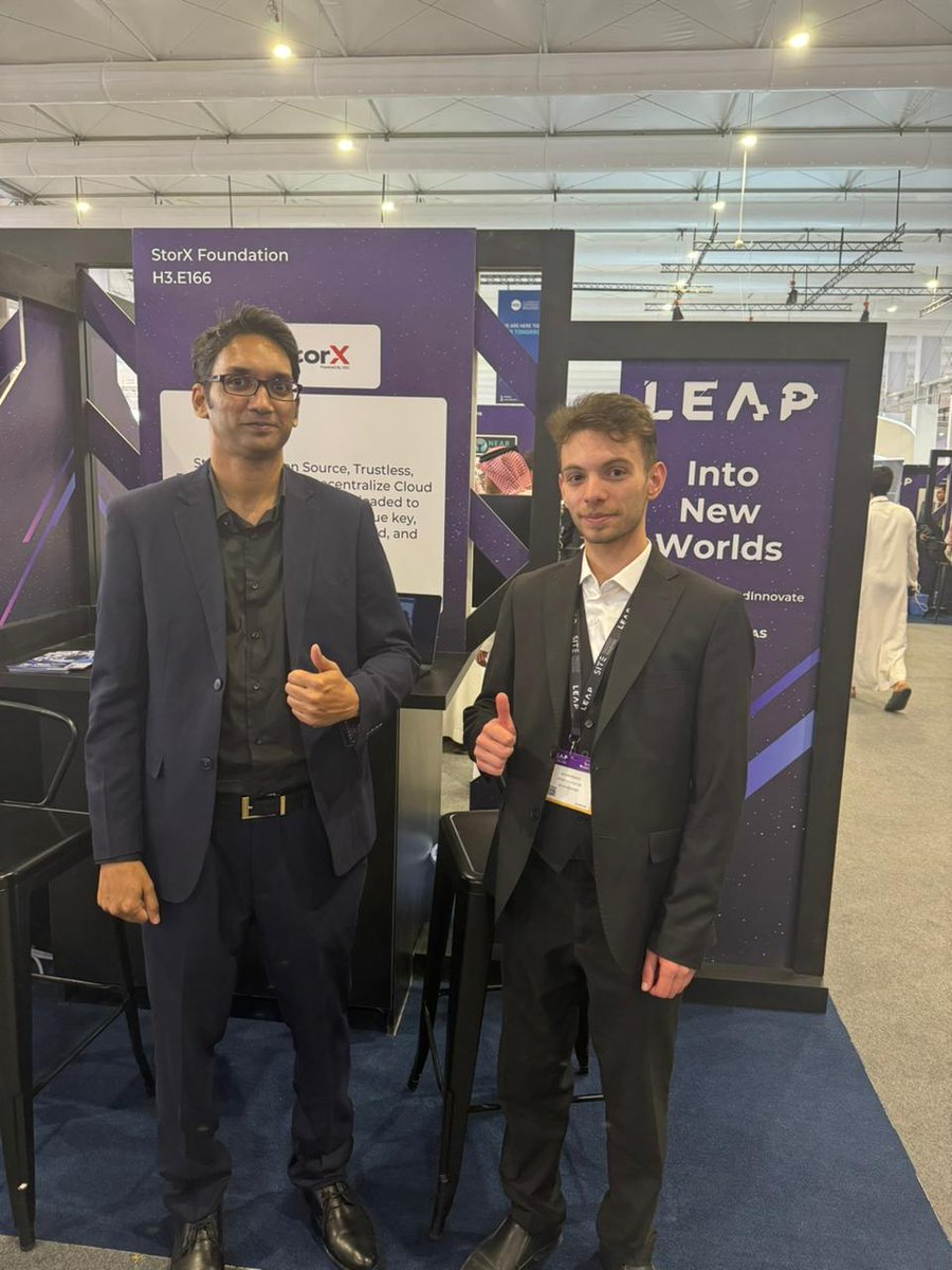 Thrilled to be part of Day 3 at @LEAPandInnovate! #StorXNetwork continues to spark innovation in decentralized storage, connecting with pioneers and pushing boundaries. Let's build the future together! #StorX #SRX #Leap #DecentralizedStorage #XDCNetwork #BuiltonXDC #web3