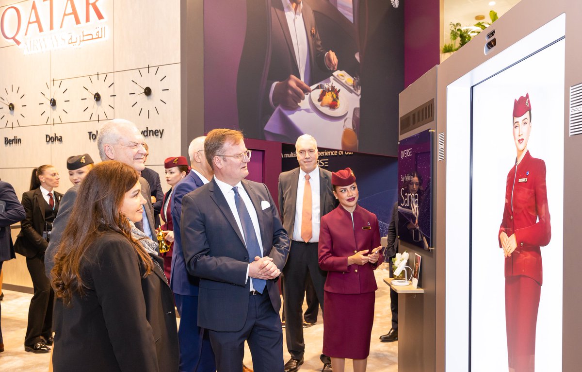 qatarairways's tweet photo. The German State Secretary team passed by the #QatarAirways stand @ITB_Berlin to say hi to Sama, our revamped AI digital cabin crew 📸
🗓️ 5-7 March
📍 Stand 102, Hall 4.2, Messe Berlin
#AskSama #ITBTogether https://t.co/syy0DjyeOo