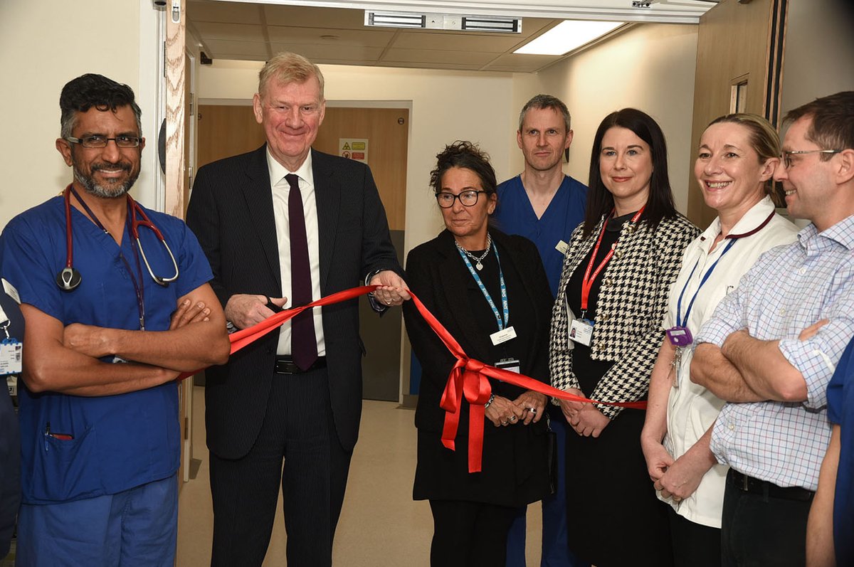 ✂️🎀<a href="/NCICNHS/">North Cumbria Integrated Care NHS Foundation Trust</a>'s new £3.4m heart labs have now officially opened! 

The labs provide state of the art equipment &amp; facilities for investigations &amp; treatment for patients suspected of having a heart attack or heart conditions.👏

More: ncic.nhs.uk/news/north-cum…