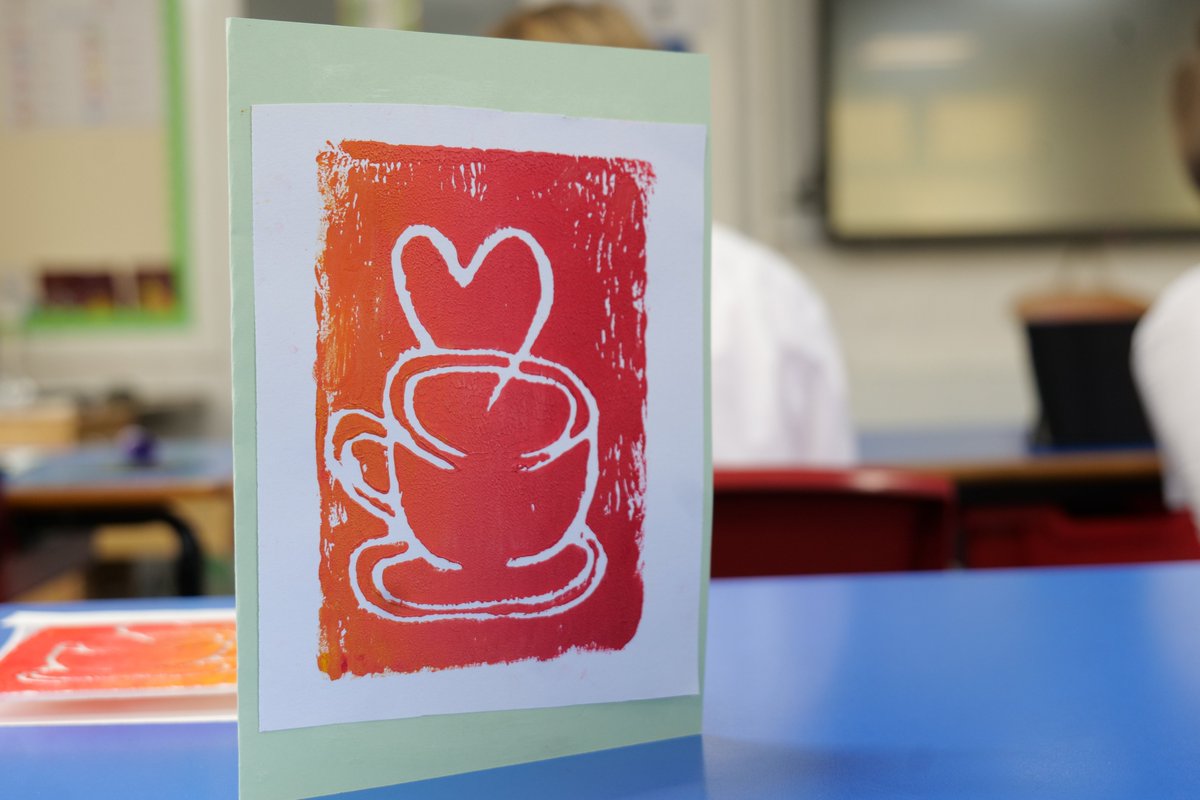 PDA_Y6's tweet image. We used created printing blocks and used printing inks last week! The cards we made looked fantastic and were appreciated by loved ones at home... 😊🙌
#pdaart