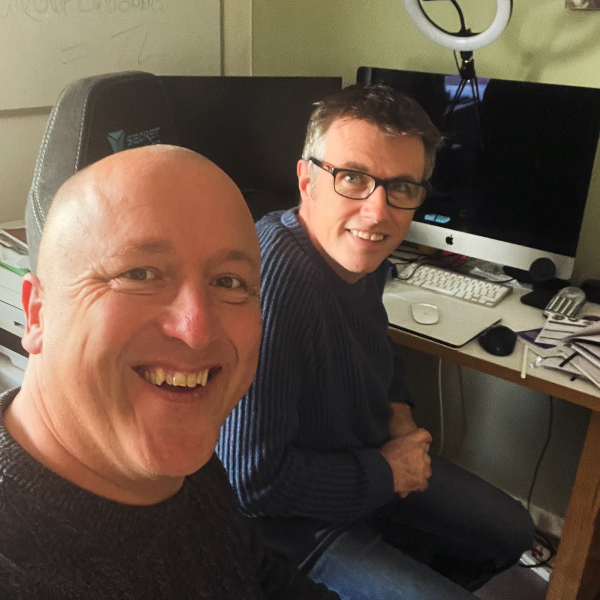 Jeremy and I just wrapped up a power hour of calls for our UW ventures over his lunch break. Find out how teamwork can boost your productivity at StartMyOwnBusinessUK.com

#TeamSpirit #PowerHour