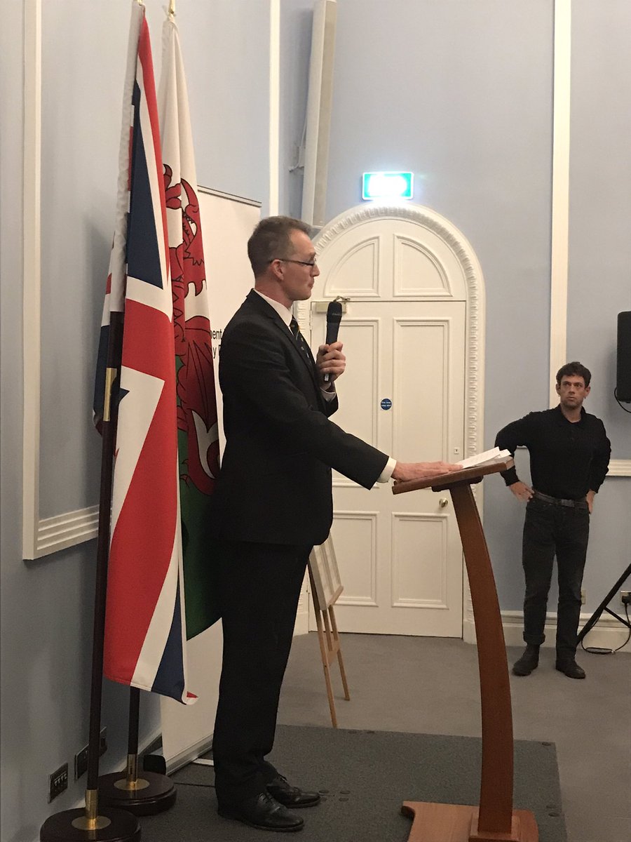We enjoyed meeting the Secretary of State for Wales and other Service  Personnel at a reception in London to celebrate St David s Day 🏴󠁧󠁢󠁷󠁬󠁳󠁿