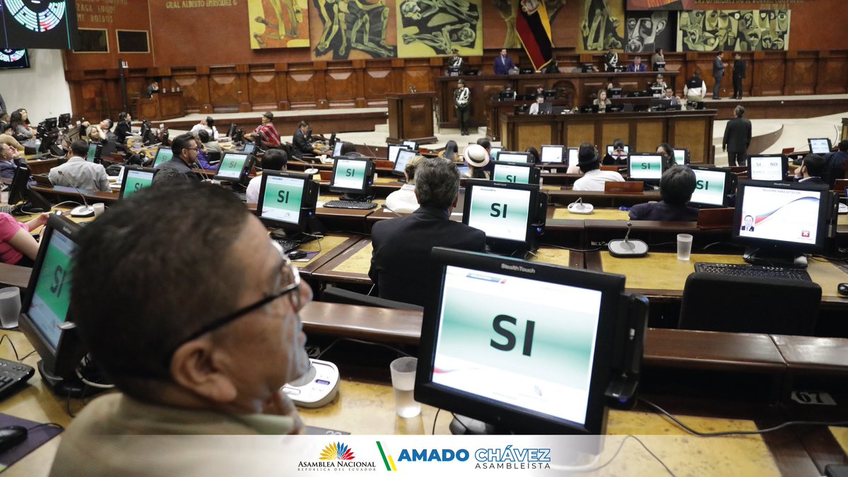 AmadoChavezEC's tweet photo. ¡Hoy en el pleno de la Asamblea Nacional del Ecuador! 

✅ Se exhorta al Ejecutivo destinar recursos a los GAD más afectados para afrontar el Fenómeno del Niño. 

✅ Se exhorta al Ejecutivo declare emergencia agropecuaria y acuícola por embates del invierno. https://t.co/pZ7C1Y9o9Y