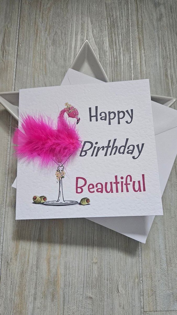 #personalisedcard #flamingo #Birthday #birthdaycard 

facebook.com/nixhandmadewit…