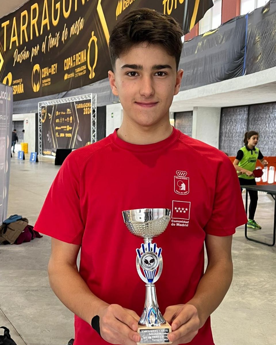 💙💛 SAMU VUELVE A LA SELECCIÓN

El jugador de fuenca ha sido convocado como jugador titular del equipo cadete masculino para el campeonato de España que tendrá lugar en Alicante