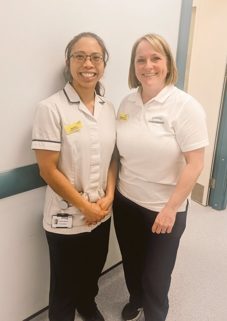 Proud moment seeing one of our first apprentices in her first #physio #studentplacement @MTWnhs learning from our specialist #Oncology  #physiotherapist service