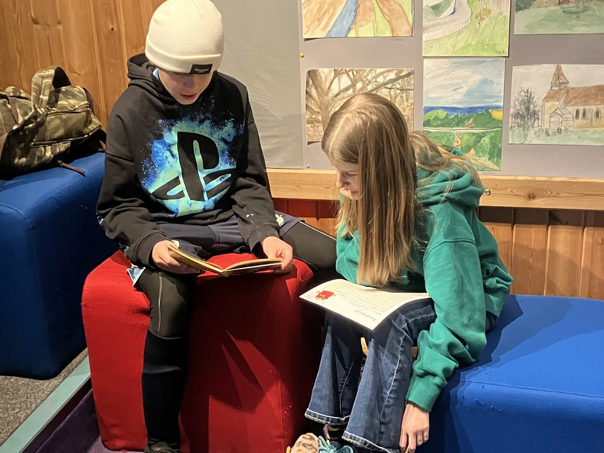 Colin_Baty's tweet image. It is great to see that reading is such integral part of school life. Year  4 reading to Year 8 recently. All about language, literacy, cross years friendships too. #Bedales #iapsuk #bsaboarding #ilovereading