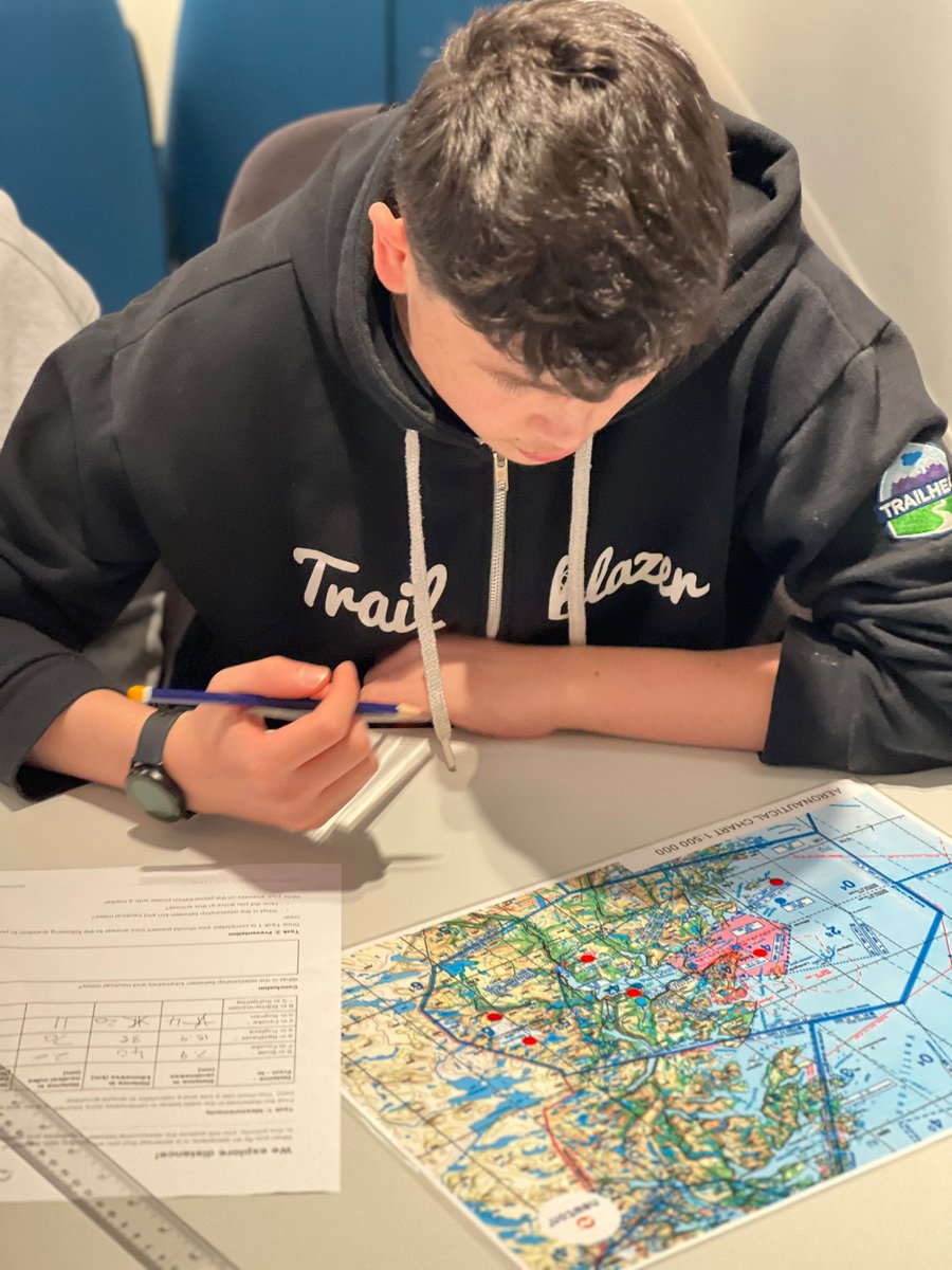 Mrs Wallace 🪐 tweet media