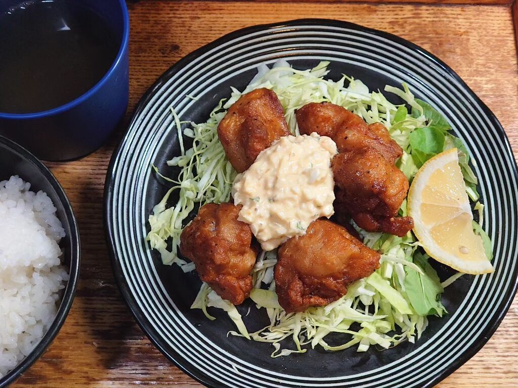 #唐揚げ #deepfried #chicken #tartarsauce #salad #misosoup #soup #rice #dinner #mealathome #cooking #takekitchen #japanesefood #instafood #夕食 #夕ご飯 #夕ごはん #夕飯 #おうちごはん #自宅飯 #料理 #料理男子 #料理好きな人と繋がりたい #料理記録